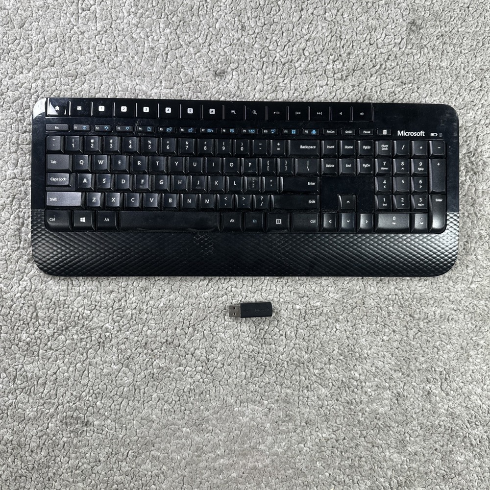 Microsoft Wireless Keyboard 2000 W/ USB Receiver Model 1477 TESTED